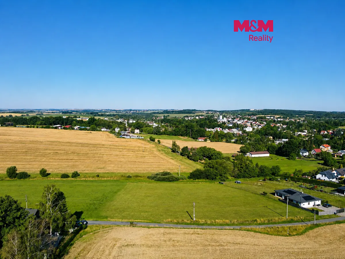 Prodej stavebního pozemku 2049 m²